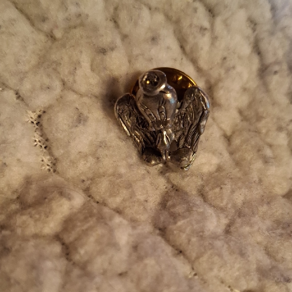 1995 Warner Brothers Tweety Angel Pin